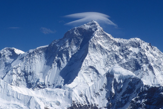 5 Gunung yang Berbahaya untuk Pendaki